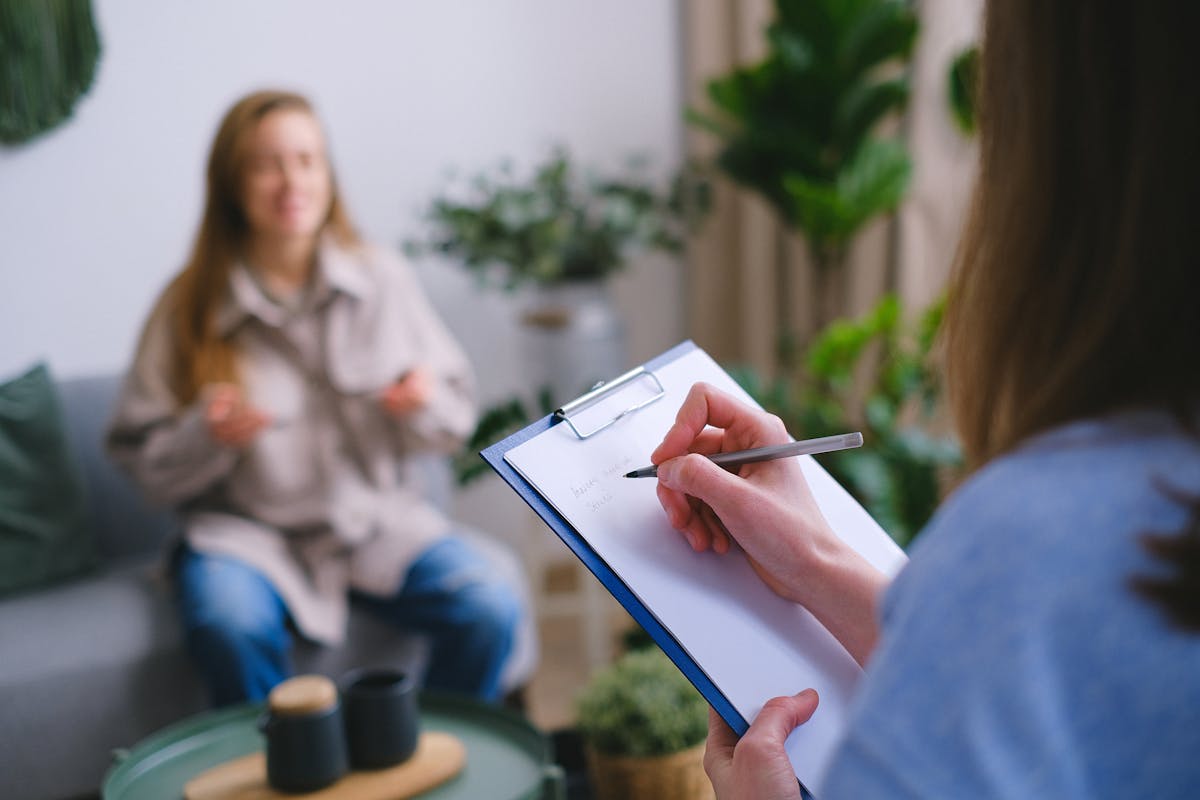 EMDR therapy session in Derby — calm, structured trauma support